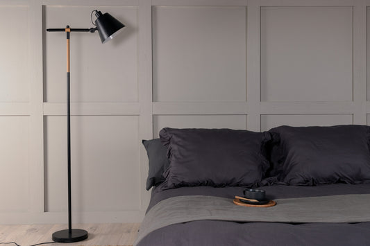 SKOTT floor lamp