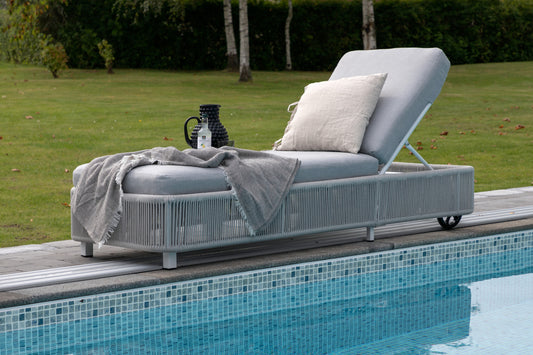 VIRYA sun lounger