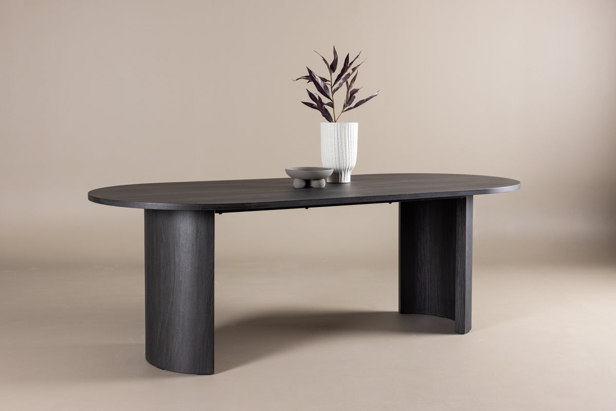 GRUNDSUND dining table