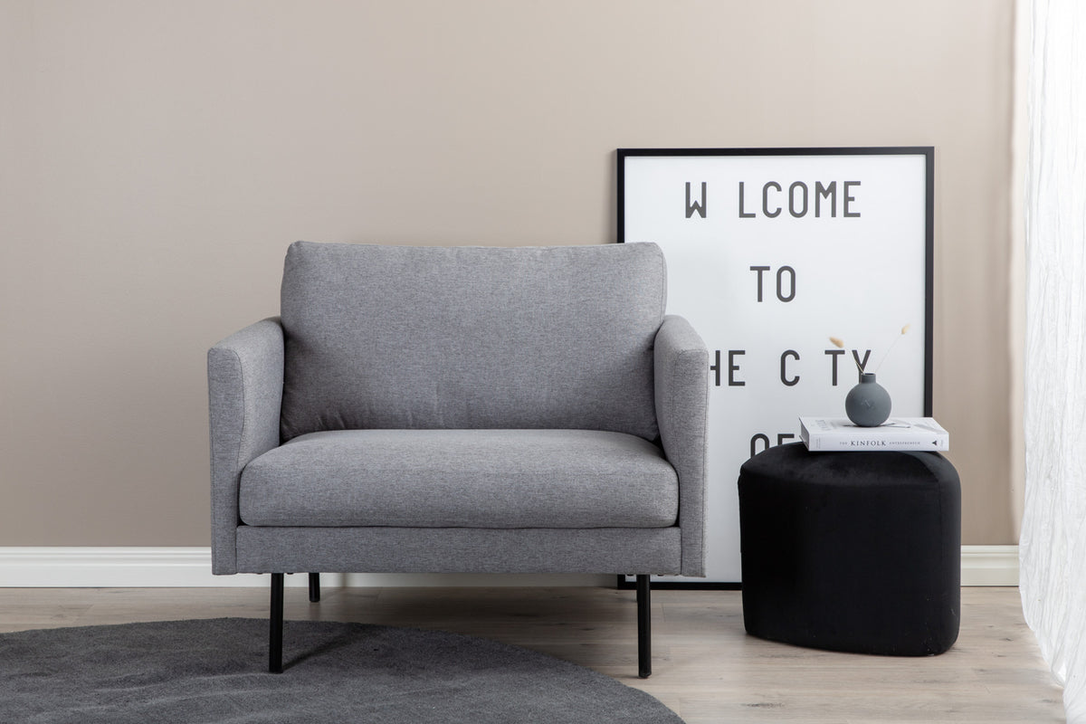 ZOOM armchair and ottoman