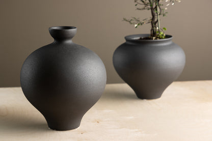 RELLIS vase