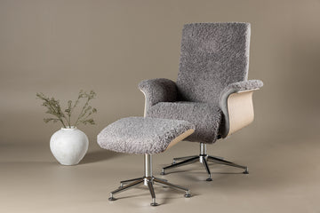 Hågon lounge chair with footstool