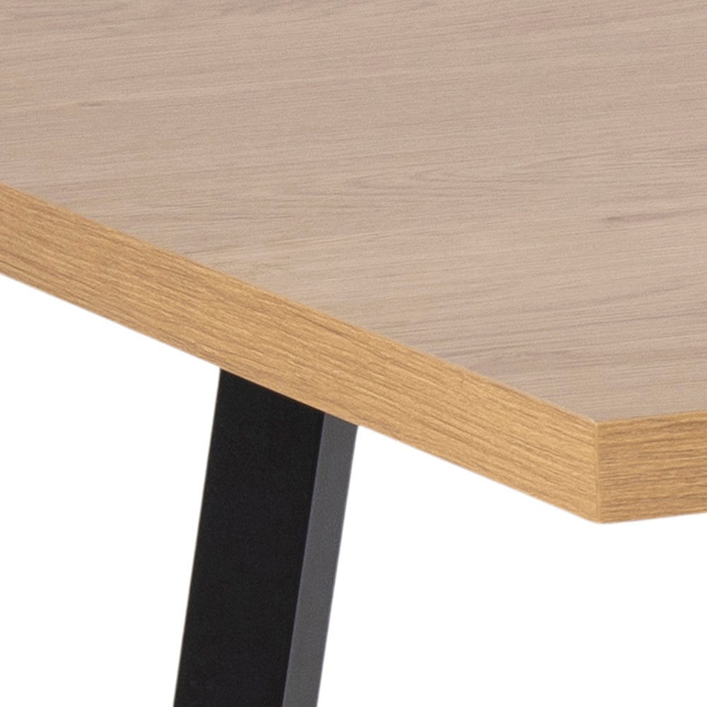 Cenny dining table