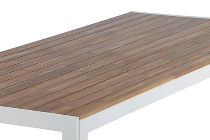 BOIS dining table