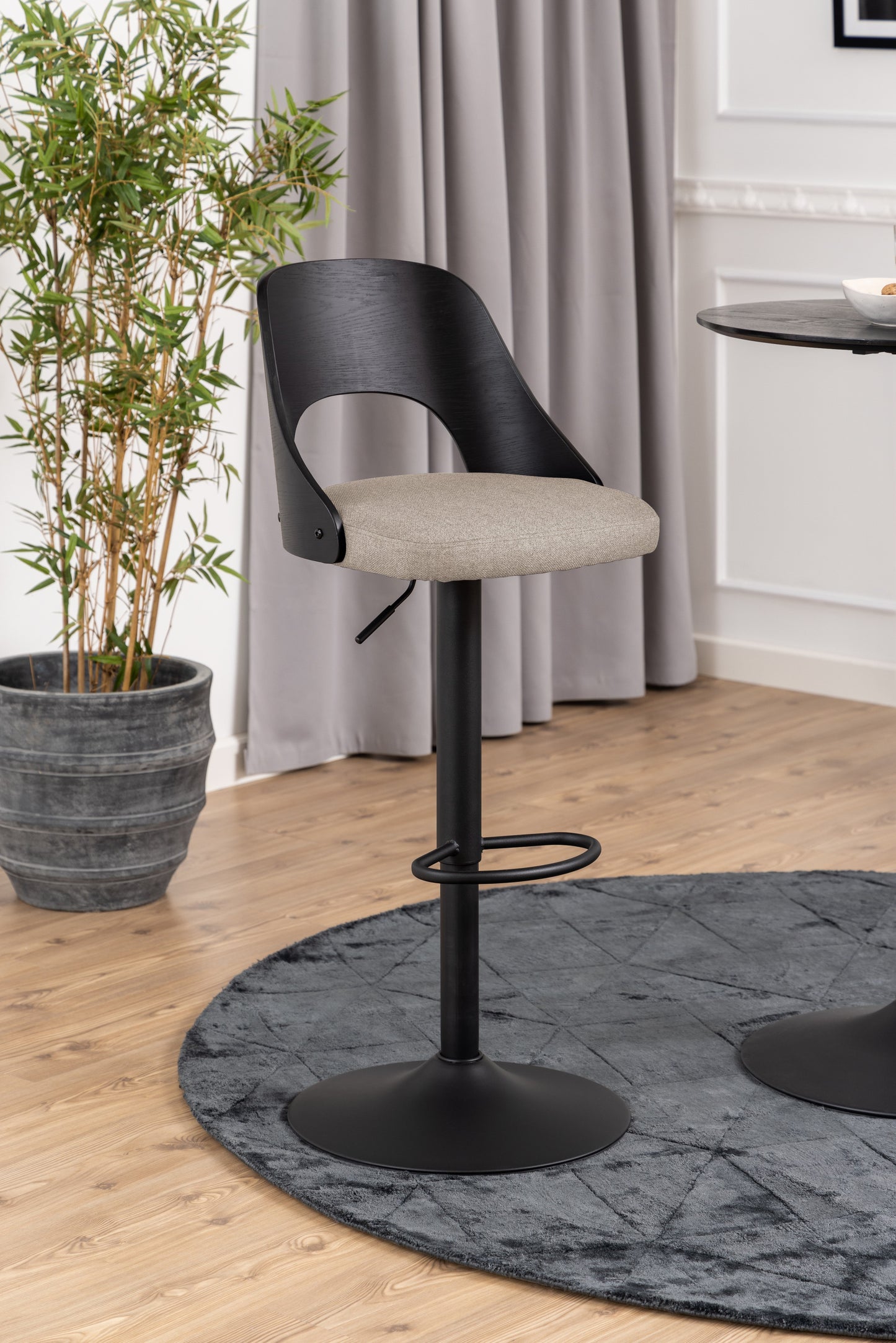 LUCY bar stool