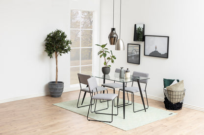 Wilma dining table